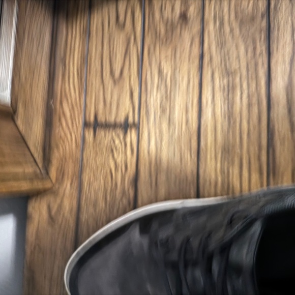 Louis Vuitton men’s shoes - Picture 4 of 4